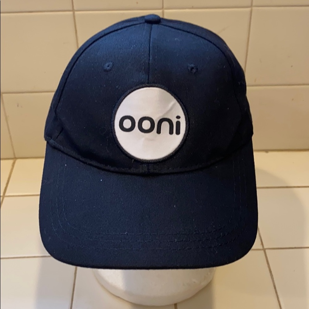 Ooni baseball style hat in good condition